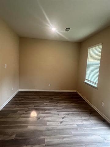 Photo - 1712 Sandalwood Way